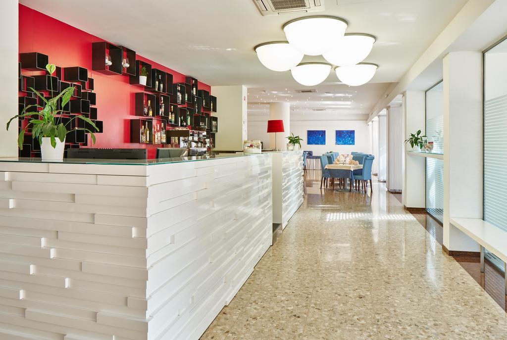 Hotel Europa Градо Екстер'єр фото