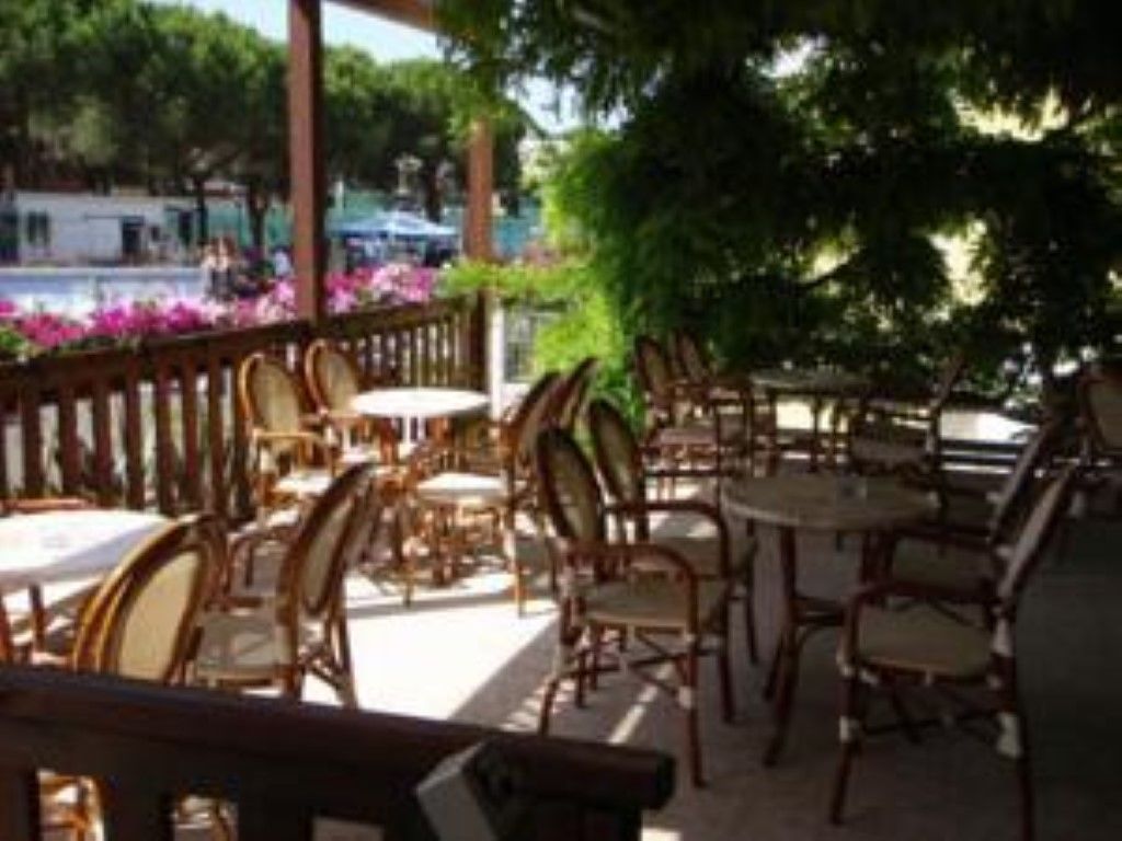 Hotel Europa Градо Екстер'єр фото